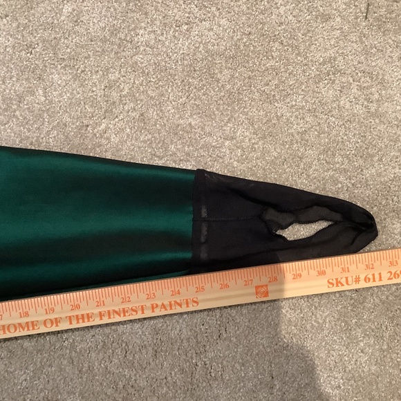 Vintage 80’s/90’s Nils Skiwear Snowsuit in Iridescent Emerald Green Size 8 - Picture 10 of 14